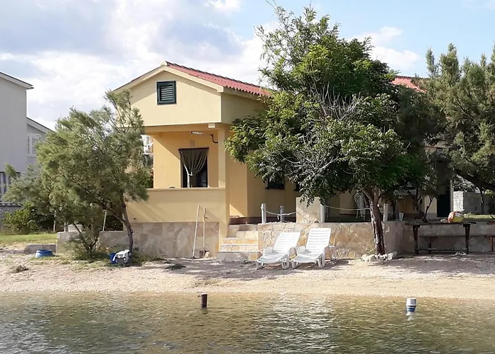 Dinjiska 9386a * Povljana